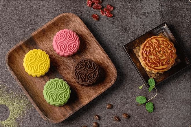 月餅全自動(dòng)刷蛋機(jī),提高產(chǎn)品產(chǎn)量,提升產(chǎn)品檔次!